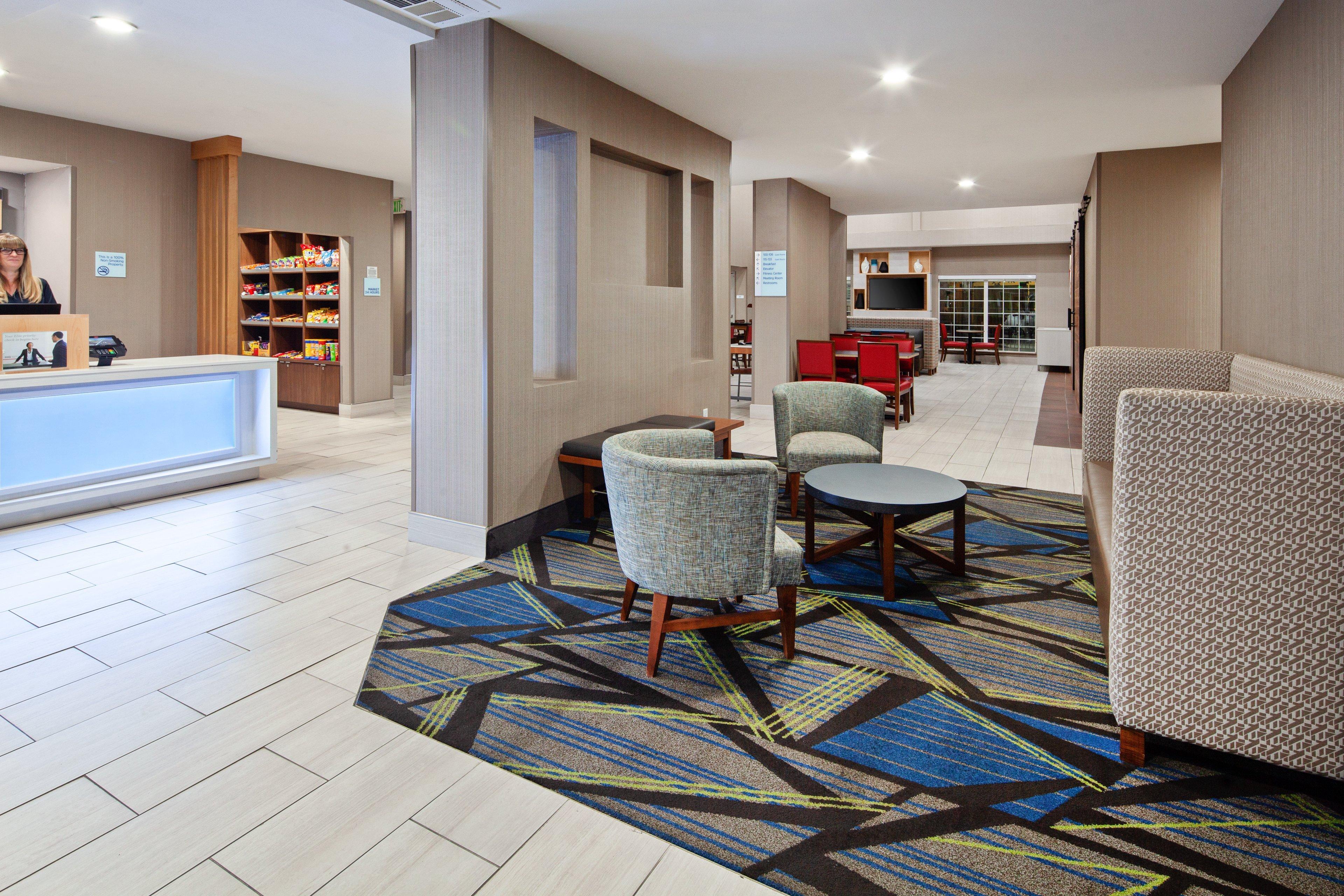 Holiday Inn Express & Suites - Tulare By Ihg Zewnętrze zdjęcie