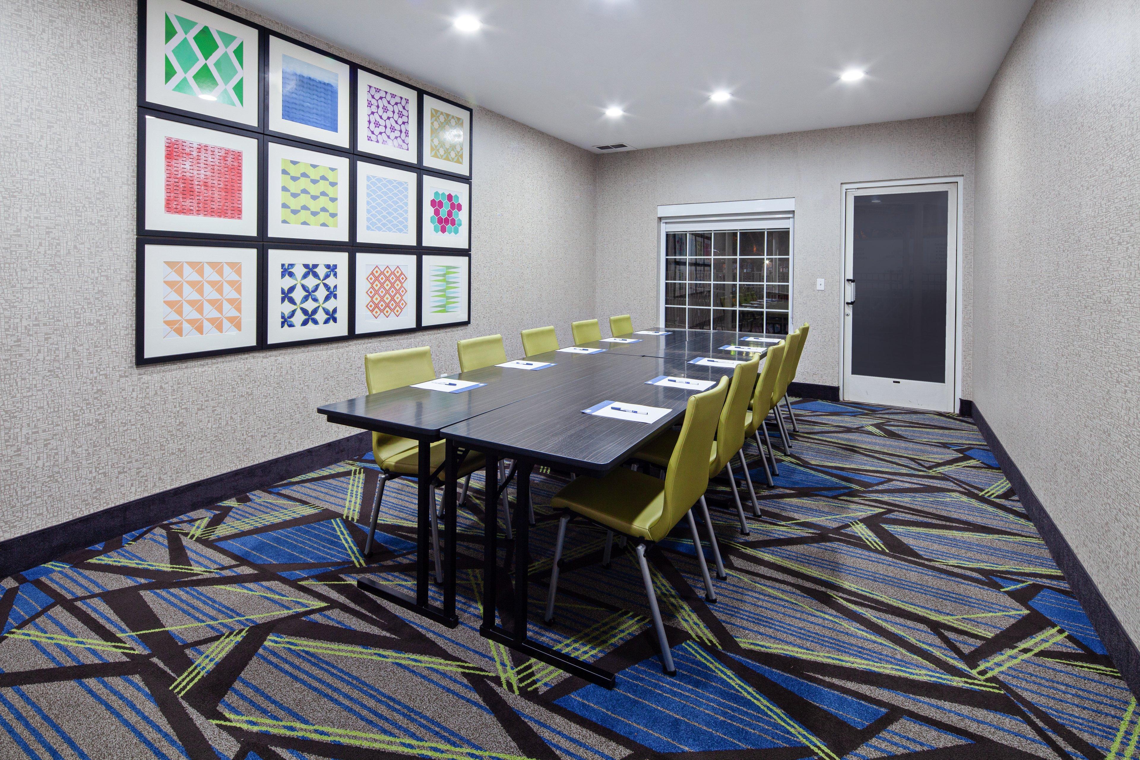 Holiday Inn Express & Suites - Tulare By Ihg Zewnętrze zdjęcie